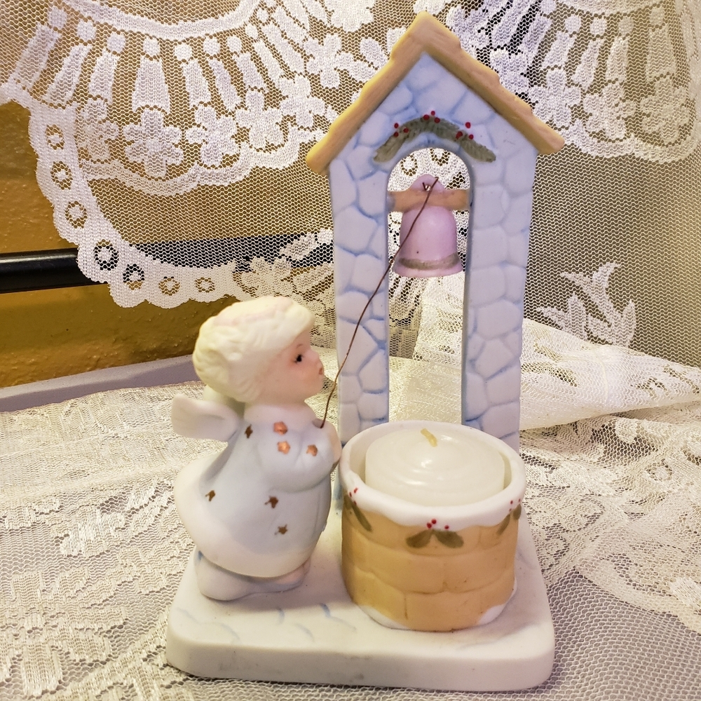 Vtg Angel At The Wishing Well Bell Figurine ROC 1983
